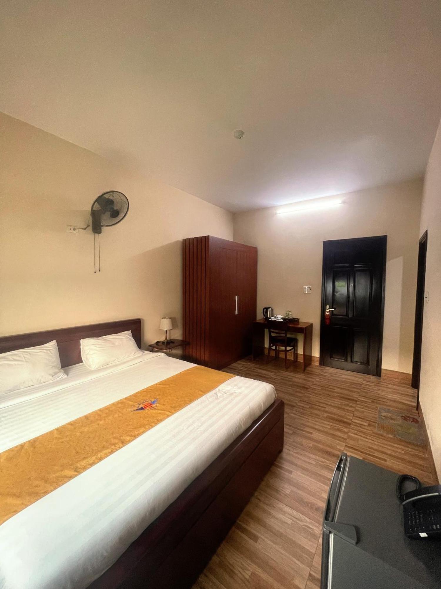 Khach San Hoa Binh Quang Tri Hotel Dong Ha Exterior photo
