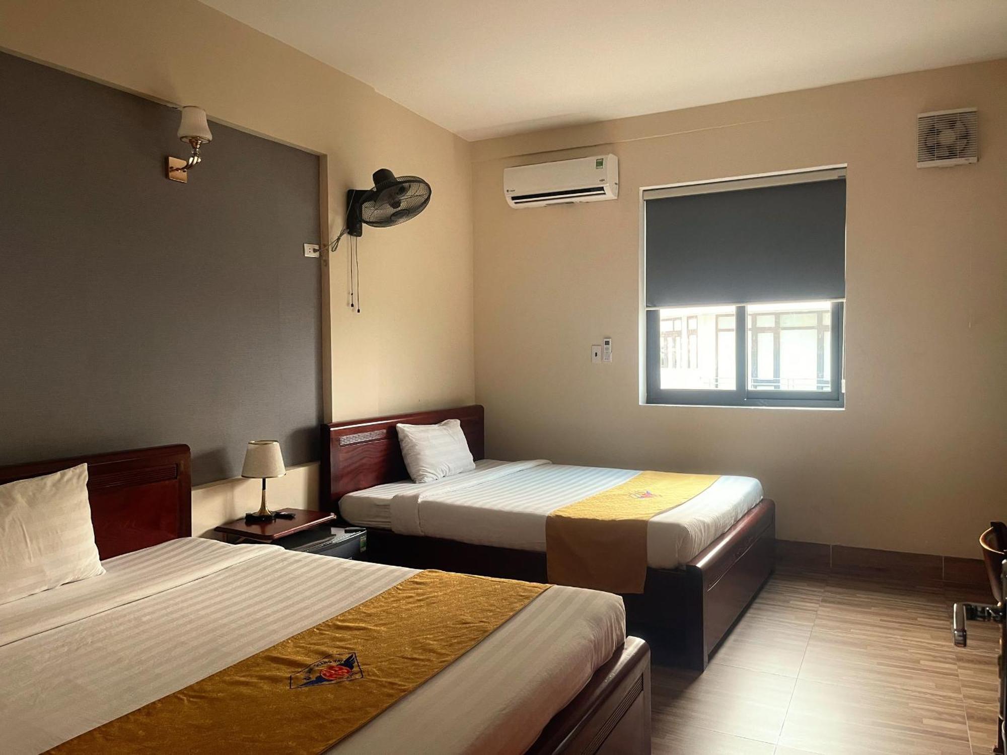 Khach San Hoa Binh Quang Tri Hotel Dong Ha Exterior photo